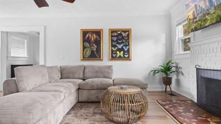 Spacious Modern Farmhouse w/ Private Patio & BBQ! - Tampa - 1