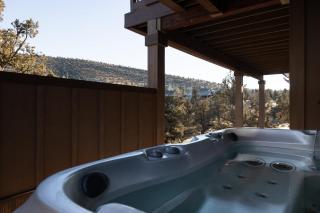 Hot-Tub - Modern 5BDR Family Retreat - Sleeps 11 - Redmond - 7