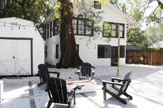 Walkable, Outdoor Oasis, BBQ, Firepit and Bocce Ball - Tampa - 9