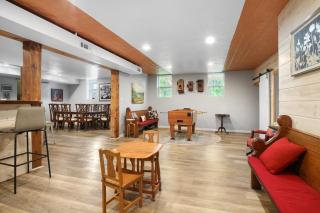 Holy Smokes, what a stay! Spacious church convert - Sturgeon Bay - 9