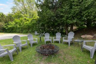 Holy Smokes, what a stay! Spacious church convert - Sturgeon Bay - 8
