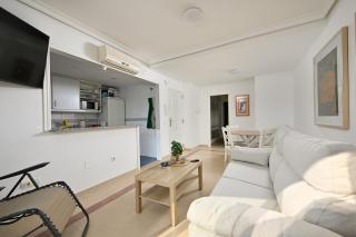 Charming 1-Bedroom Apartment Walk to Puerto Banús! - 7
