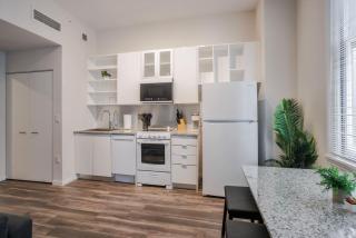 CozySuites Sky Central #24 - Cincinnati - 2