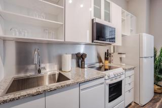 CozySuites Sky Central #24 - Cincinnati - 1