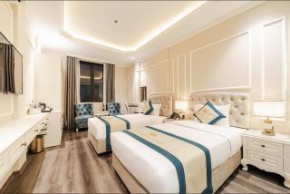 Delina Castle Coffee & Hotel - Hanoi - 4