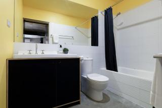 Bright Studio in Launceston CBD - Kings Park - 6