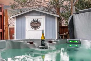 Hot Tub - Pool Table - Deck with Pilot Butte Views - Bend - 9