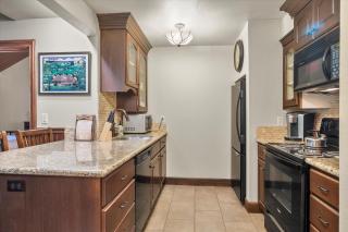 15 min from Mt Bachelor Condo in Resort - Bend - 4