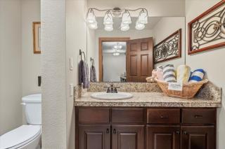15 min from Mt Bachelor Condo in Resort - Bend - 1