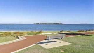 Estuary Break in Erskine - - 9
