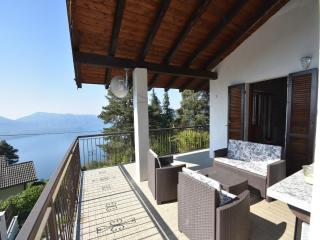 Chalet in Trarego with Lake Maggiore View, cleaning included - Trarego Viggiona - 9