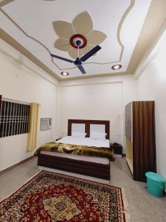 Shree Venktesh Nillyam 250 Mtr from Ram Janam bhumi - Ayodhya - 1