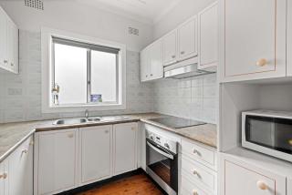 Inviting Double Room - A Peaceful Budget Stay in Padstow - Shared Bathroom - Padstow - 2