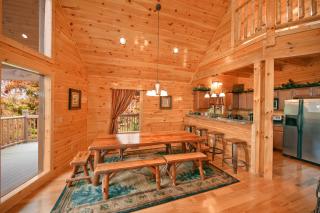 Lazy Daze Lodge Holiday home - Gatlinburg - 1