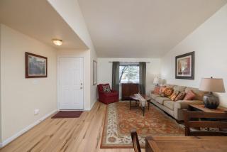 Rock Bluff Retreat - Home for 6 - Bend - 3