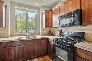 Hot-tub Pet-friendly minutes to Downtown - Bend - 1