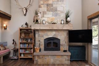Three Pine Cabin - Charming Family Stay Hot Tub - Bend - 2