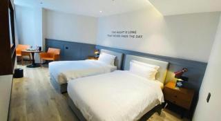 Premier City Comfort Hotel Wuhan Yellow Crane Shouyi Road Metro Station - Wuhan - 1