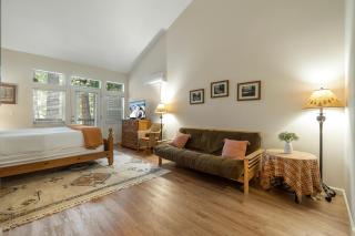 Ideal for Solo or Couples - Ski Trip Haven - 1Bed - Bend - 5