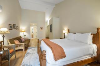 Ideal for Solo or Couples - Ski Trip Haven - 1Bed - Bend - 4