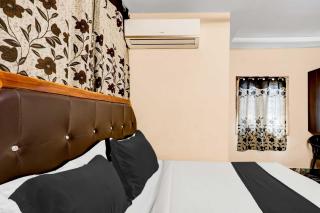 Collection O Adarsh Nagar Near Kavya Hospital - Visakhapatnam - 2