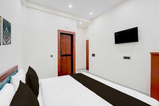 Collection O Shree Ji Puram Near Prem Mandir - 7