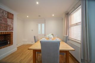 Cottage House in Ascot - Parking - Winkfield - 9