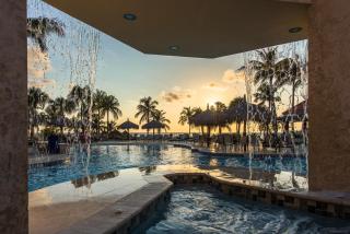 Playa Linda Beach Resort - Palm-Eagle Beach - 4