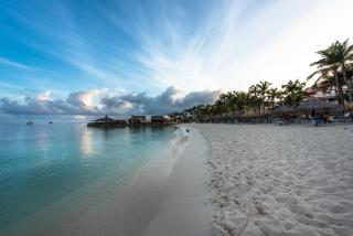Playa Linda Beach Resort - Palm-Eagle Beach - 3