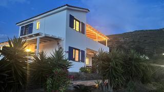 Gorgeous private Villa with sea view! - Andro - 4