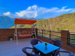 The Doon Nature Valley Resort Best Selling Property in Mussoorie ! Luxury Rooms ! Mountain View ! Open Terrace ! Cafe ! Parking ! by Sitara Group - Mussoorie - 6