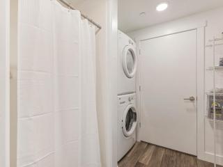 Central SLC Apartment King Bed Gym Smart TV - Salt Lake City - 3