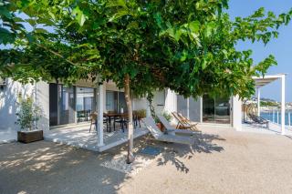 Melivia Seafront Resort - Nea Skioni - 1