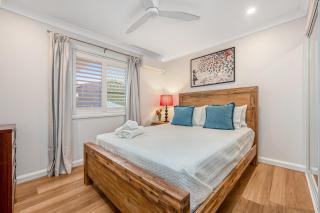Executive Home in Prime Annandale Location - Rosslea - 7