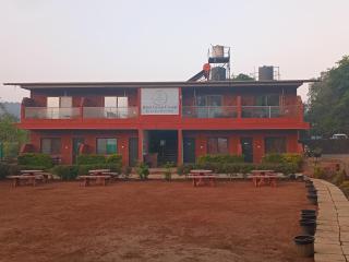 Hotel Green Crystal - Mahabaleshwar - 0