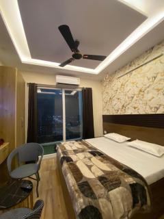 WanderNest stay - Greater Noida - 8