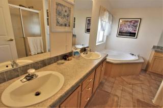 Bluebird Cottage - 2
