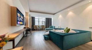 GreenTree Inn Hainan Haikou Jinniu Road Business Hotel - Haikou - 8