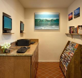 Best Western Plus Pepper Tree Inn - 9