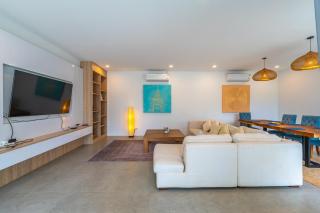 V212 One Of The Most Beautiful Villa In Phuket - Ban Pak Lak - 8
