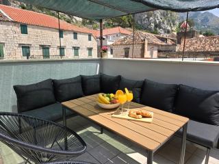 New luxury apartments in the center of Omiš - Omiš - 9