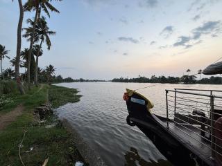 Sunbirds Premium House Boat at Alleppey Backwaters Kerala - Alappuzha - 9