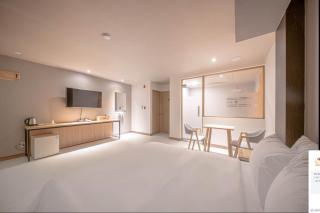 ZZAM Hotel - - 7