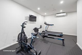 Harbour Towers, Newcastle's Elite Apartment Stays, Free Parking & Tram Access - 1