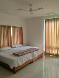 PUSHPAM RANCHES And RESORT - Hosūr - 4