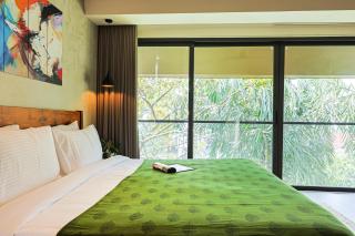 Stylish 3 BHK Getaway with Private Pool, Jacuzzi & Rooftop Views - Calangute - 1