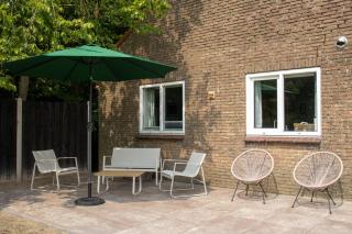 Koetshuis - Nes - 0