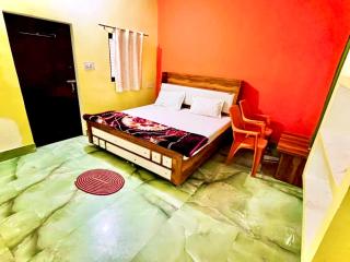 AYODHYA HOTEL RATHORE ! PAYING NEAR SHREE RAM JANAM BHOOMI - Offers Best Budget Air Conditioned Rooms # Wifi# Parking & Excellent Customer Service - Best Hotel At Prime Location - Ayodhya - 7