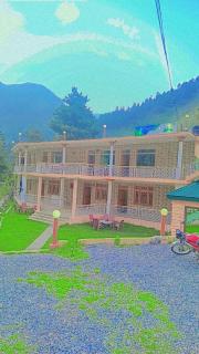 Hotel Pine Grove Naran - Nārān - 8