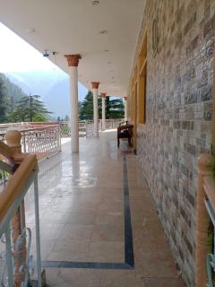 Hotel Pine Grove Naran - Nārān - 9